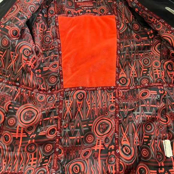 Venture Liquid 5000 Waterproof Ski Snowboard Jacket  Insulated Breathable M - Picture 10 of 13